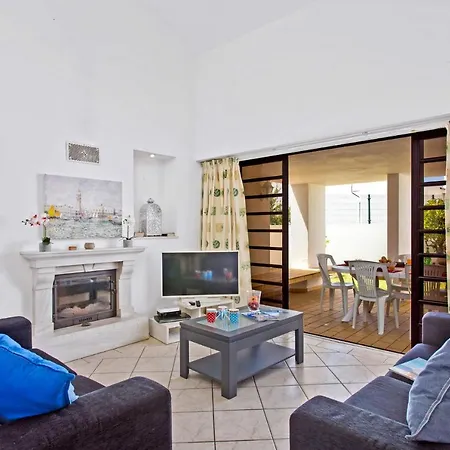 Villa Neptuno Sol By *